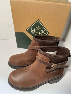 NIB Muck Boots Women's Liberty Ankle Boots